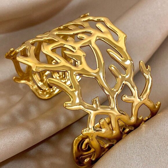 Silver or Gold  Women's Beach Vibes Wide Bracelet - Picture 4 of 13